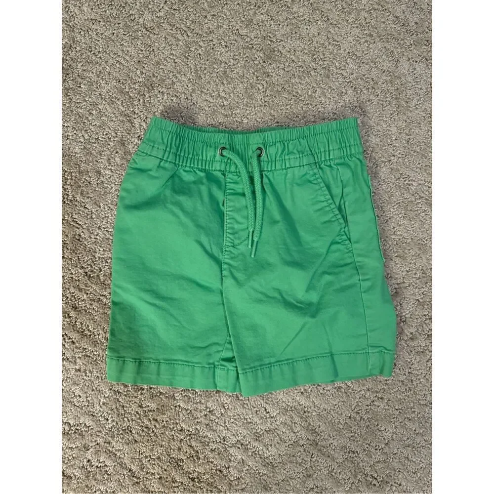 Gap green Boys 3T shorts. New without tags
